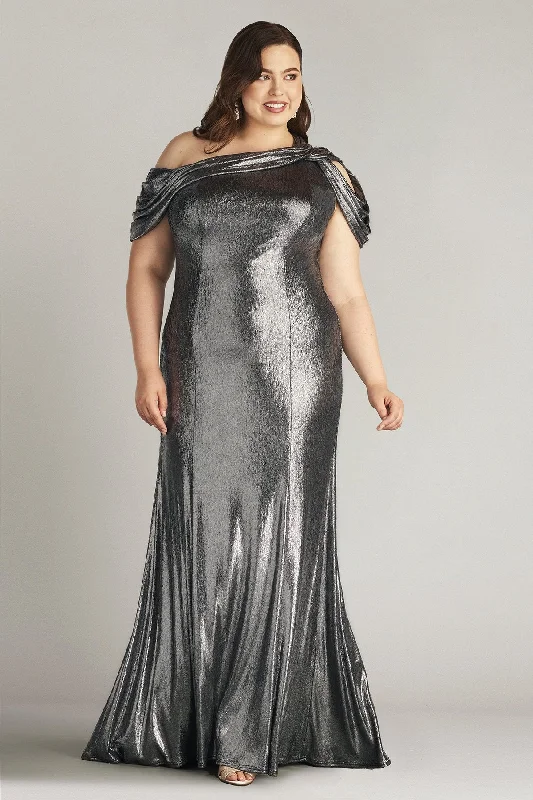 Hurry In Tadashi Shoji BSJ22037LQ Long Formal Plus Size Metallic Dress