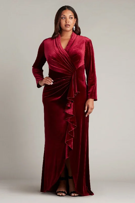 Midnight Madness Tadashi Shoji BAL23357LQ Plus Size Long Sleeve Velvet Formal Dress