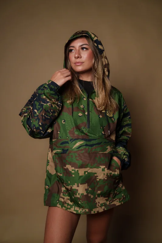 WOODLAND CAMO COLLAGE RAIN JACKET