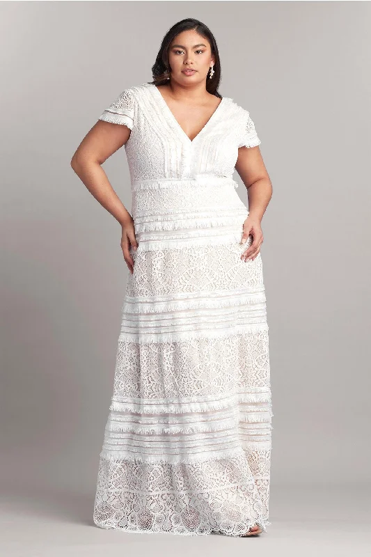 Mega Deal Tadashi Shoji BQU20696LBRQ Long Formal Lace Fringe Plus Size Dress