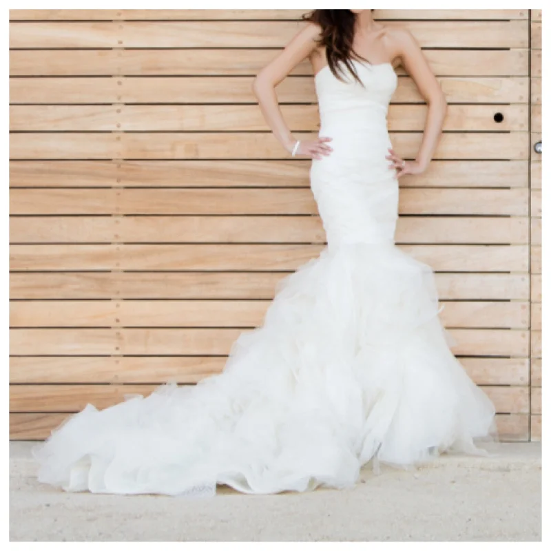 Savings Spectacular Vera Wang Vera Wang Gemma Size 2
