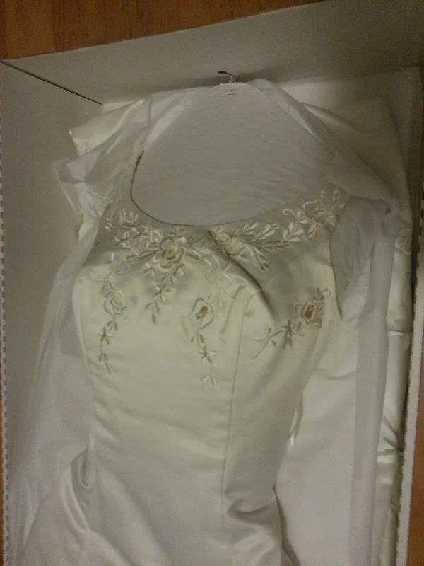 Discount Days Other Simple ivory elegance