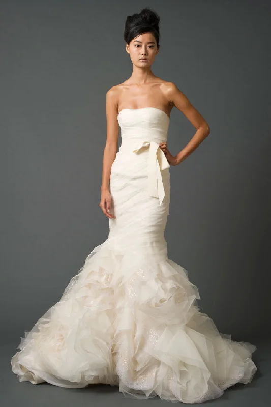 Year-End Sale Vera Wang Vera Wang Gemma Size 6