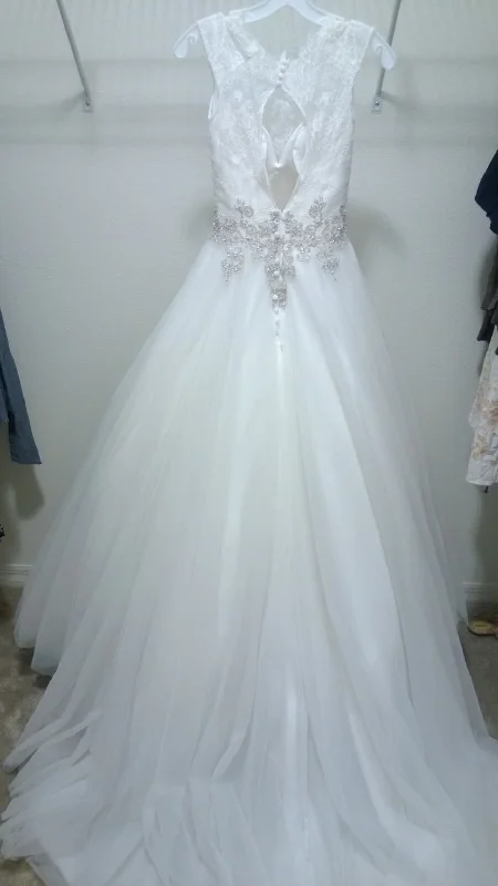 Limited Time Offer Other Allure 9022