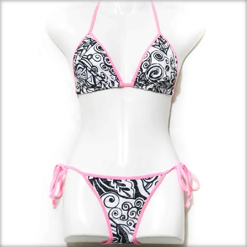 Deal Dash Black & White Triangle Bikini Set